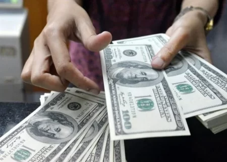 دلار آمریکا ۴۳ هزار و ۵۱۴ تومان شد